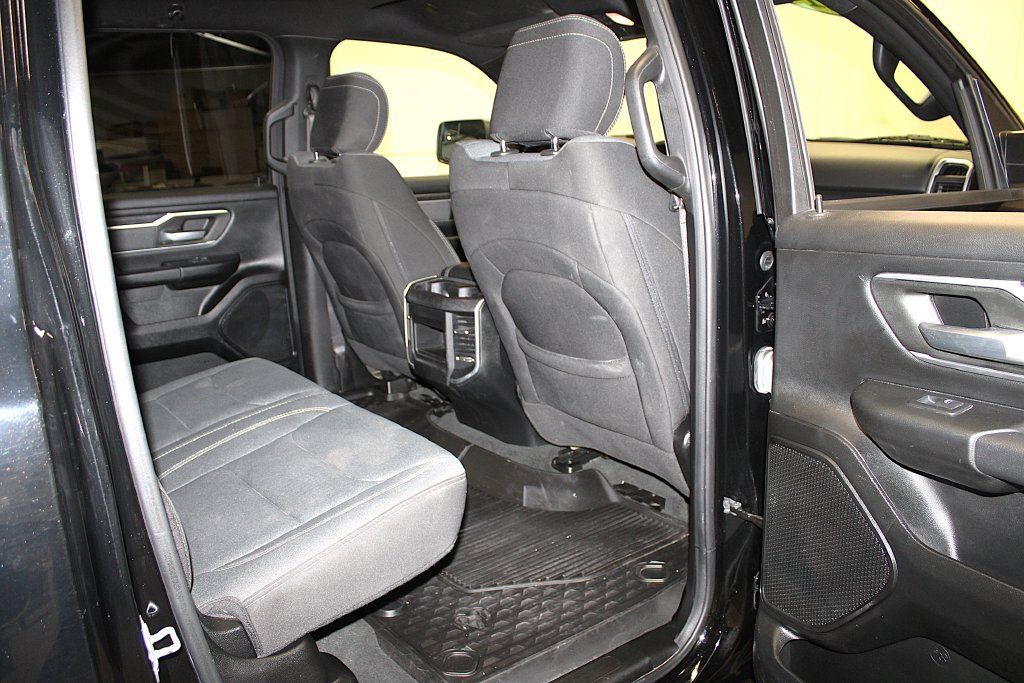 Used 2021 RAM 1500 Big Horn AWD/4WD image 33
