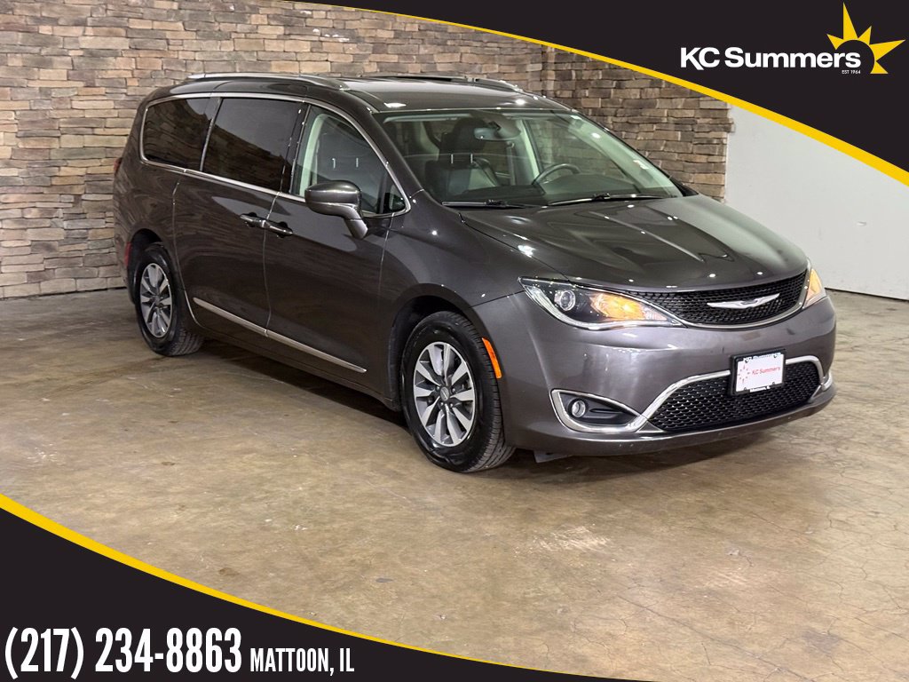 Used 2020 Chrysler Pacifica Touring-L Plus FWD image 1