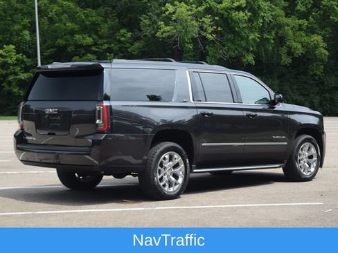 Used 2017 GMC Yukon XL SLT w/ Open Road Package AWD/4WD image 27