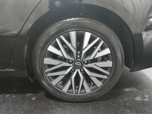 Used 2024 Nissan Altima 2.5 SV image 35