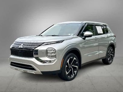 Used 2024 Mitsubishi Outlander SE