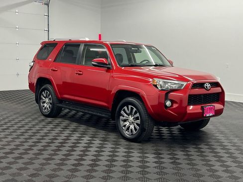 Used 2018 Toyota 4Runner SR5 Premium image 6