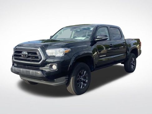 Used 2023 Toyota Tacoma SR5 w/ Technology Package AWD/4WD image 3