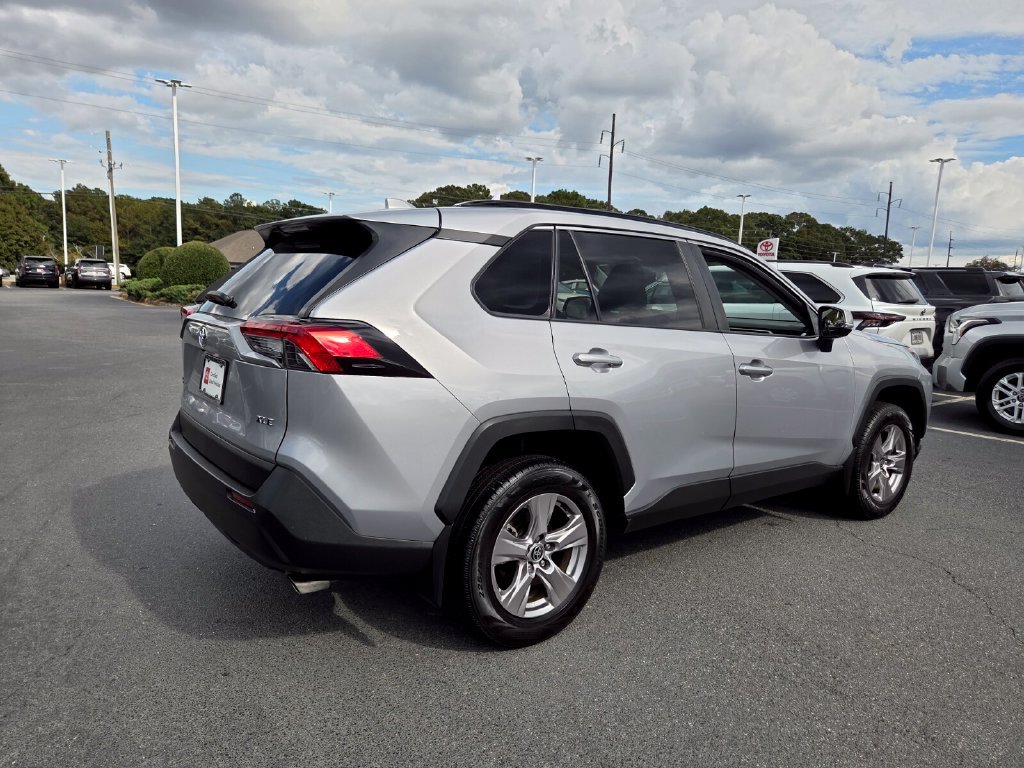 Certified 2022 Toyota RAV4 XLE FWD image 13