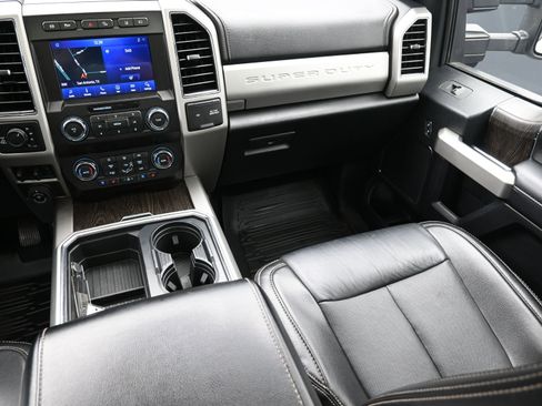 Used 2021 Ford F250 Lariat w/ Tremor Off-Road Package AWD/4WD image 41