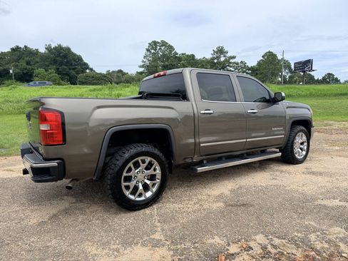 Used 2014 GMC Sierra 1500 SLT w/ SLT Crew Cab Value Package AWD/4WD image 5