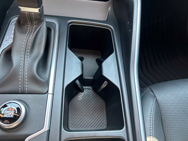 Used 2025 Kia Sorento S w/ Panoramic Sunroof Package FWD image 29