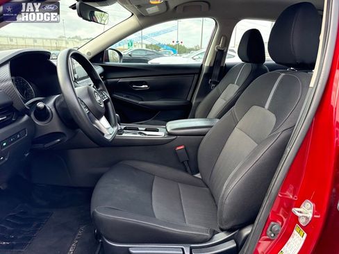 Used 2024 Nissan Sentra SV w/ Lighting Package FWD image 10
