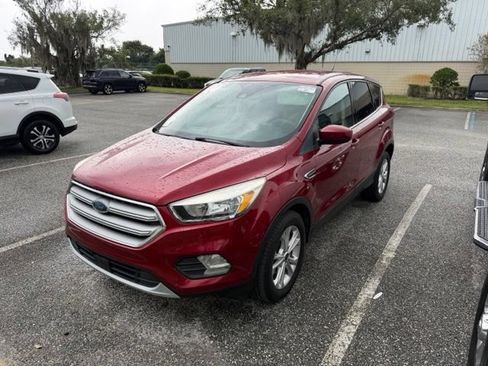 Used 2019 Ford Escape SE FWD image 6