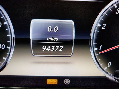 Used 2014 Mercedes-Benz S 550 Sedan image 17