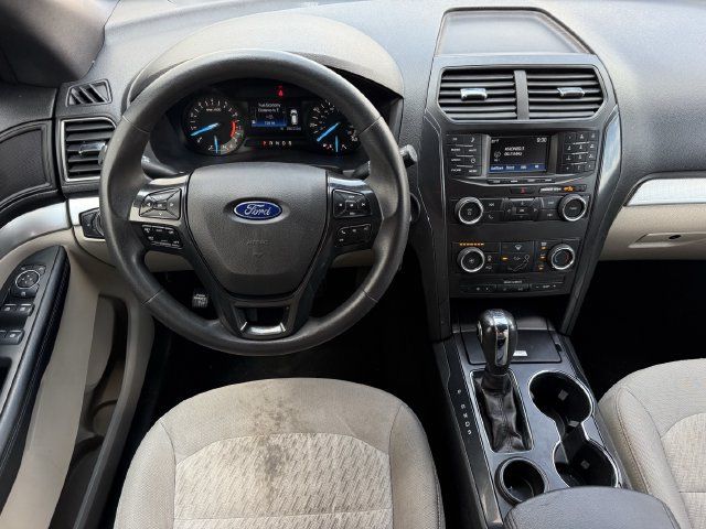 Used 2018 Ford Explorer FWD image 11