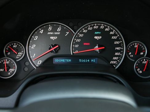 Used 2013 Chevrolet Corvette 427 w/ 1SB Preferred Equipment Group RWD image 30