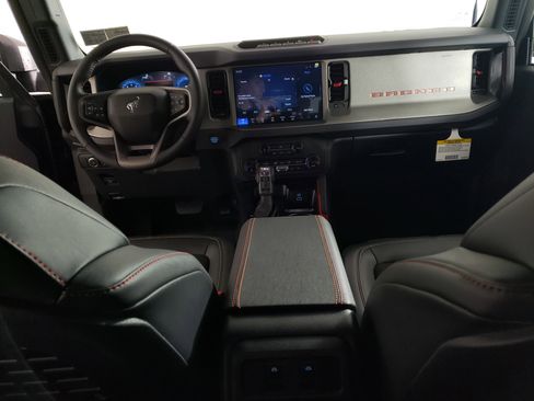 New 2025 Ford Bronco Big Bend w/ Black Diamond Package image 17