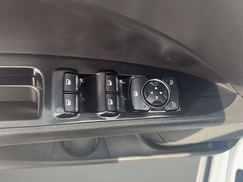 Used 2016 Ford Fusion SE w/ Equipment Group 202A FWD image 37