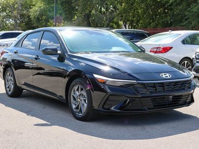 New 2025 Hyundai Elantra Blue