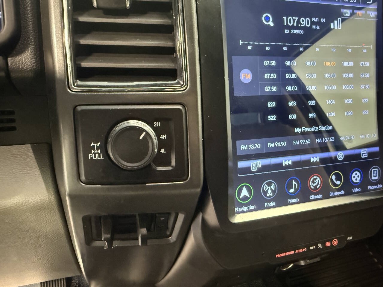 Used 2019 Ford F250 XLT w/ XLT Value Package AWD/4WD image 16