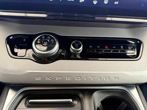 Certified 2025 Ford Expedition Max Active AWD/4WD image 48
