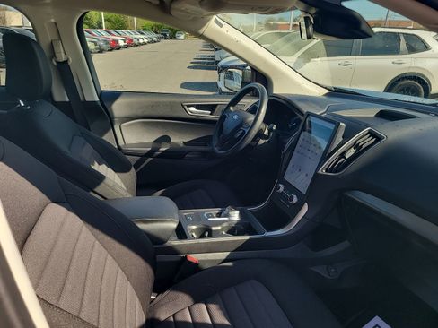 Used 2024 Ford Edge SE AWD/4WD image 26