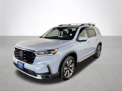 Used 2023 Honda Pilot Elite image 2
