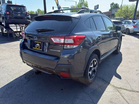 Used 2018 Subaru Crosstrek 2.0i AWD/4WD image 7