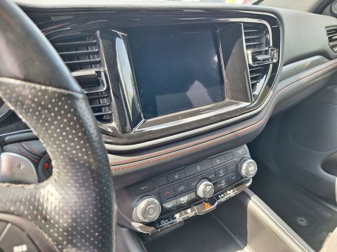 Used 2023 Dodge Durango GT RWD image 6