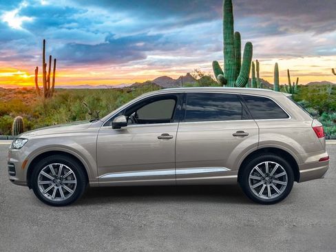 Used 2018 Audi Q7 3.0T Premium Plus w/ Premium Plus Package AWD/4WD image 6