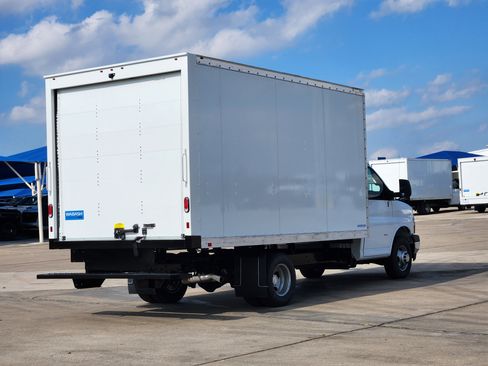 New 2025 Chevrolet Express 3500 w/ Power Convenience Package image 4