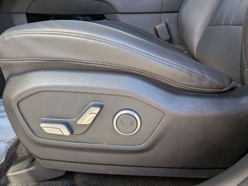 Certified 2025 Hyundai Santa Fe SEL image 17