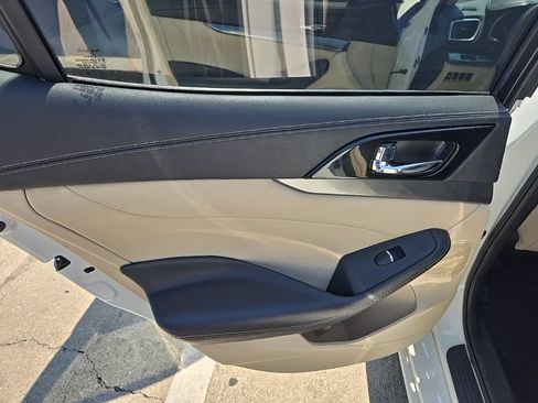 Used 2023 Nissan Maxima SV w/ Floor Mat Group FWD image 7