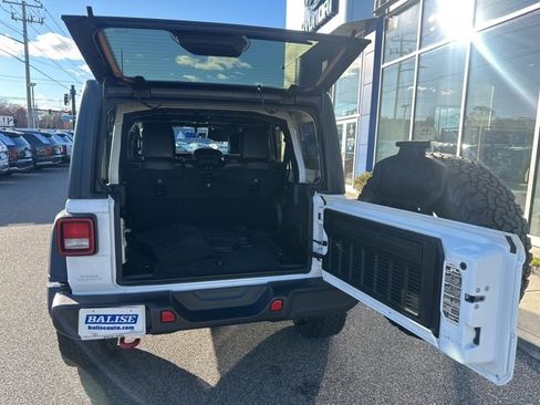 Used 2020 Jeep Wrangler Unlimited Rubicon w/ Dual Top Group image 43