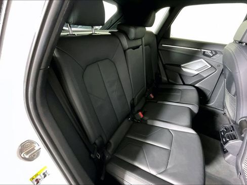 Used 2024 Audi Q3 2.0T Premium AWD/4WD image 23