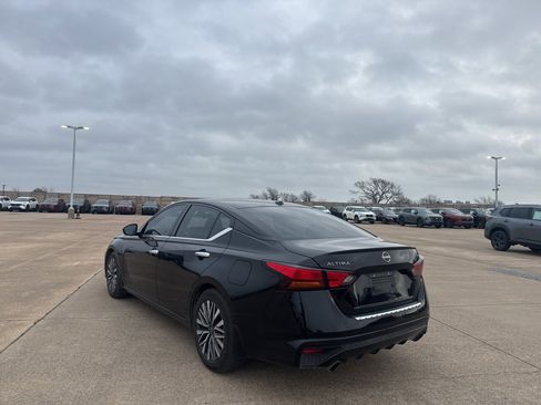 Certified 2023 Nissan Altima 2.5 SV w/ SV Premium Package image 19