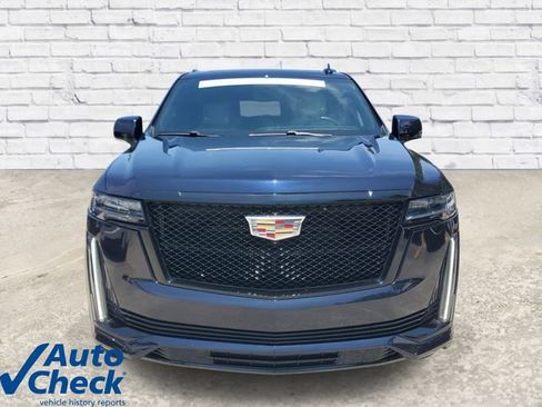 Used 2024 Cadillac Escalade Sport AWD/4WD image 6