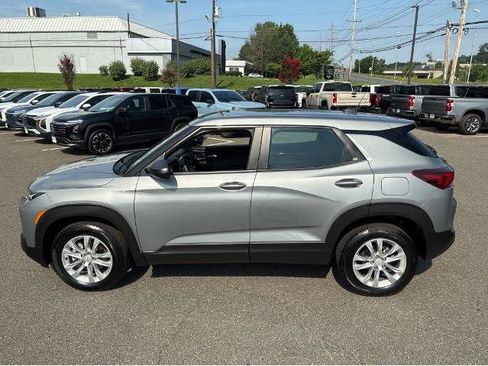 Used 2023 Chevrolet TrailBlazer LS AWD/4WD image 15