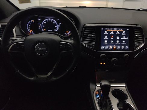 Used 2019 Jeep Grand Cherokee Limited RWD image 22