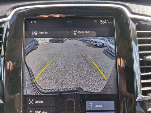 Used 2016 Volvo XC90 T6 Momentum w/ Protection Package Plus AWD/4WD image 17