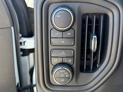 Used 2023 Chevrolet Silverado 2500 Custom w/ Custom Convenience Package image 28