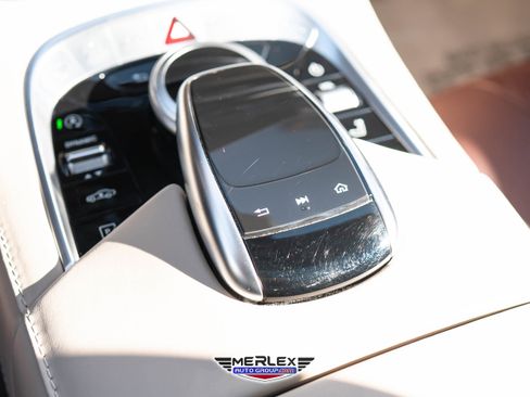 Used 2018 Mercedes-Benz S 560 4MATIC Sedan w/ Premium Package image 38