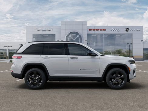 New 2025 Jeep Grand Cherokee Limited w/ Luxury Tech Group II image 21