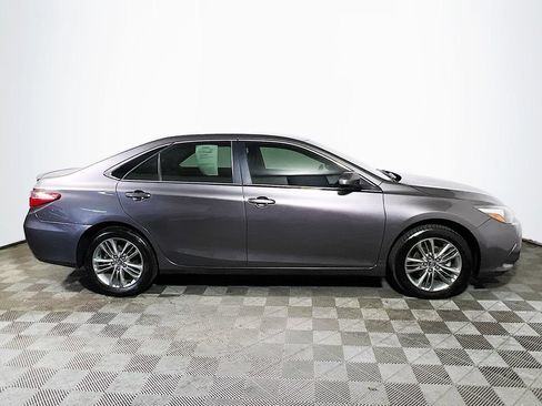 Used 2017 Toyota Camry SE FWD image 8