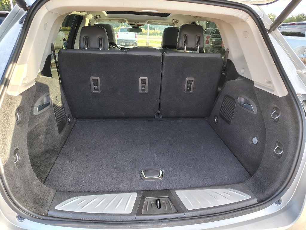 Used 2019 Buick Envision Premium AWD/4WD image 23