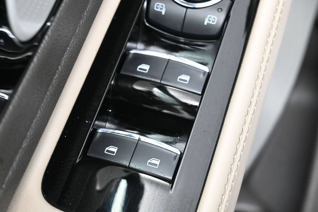 Used 2021 Lincoln Aviator Reserve w/ Equipment Group 201A AWD/4WD image 14