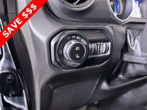 Used 2022 Jeep Gladiator Overland image 18