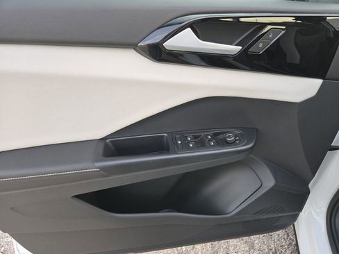 New 2026 Volkswagen Taos S image 18