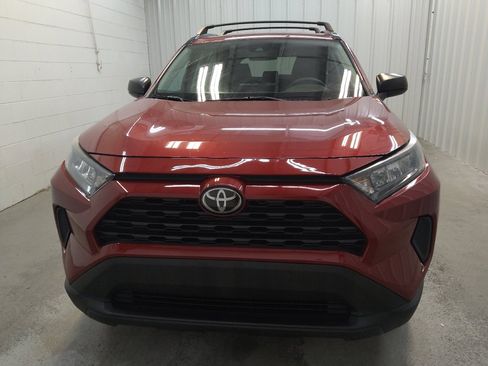 Used 2019 Toyota RAV4 LE w/ All Weather Liner Package AWD/4WD image 15