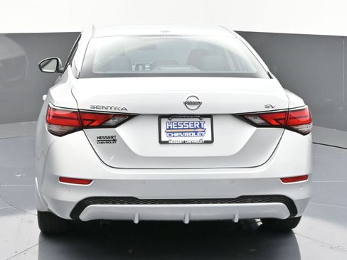 Used 2022 Nissan Sentra SV image 6
