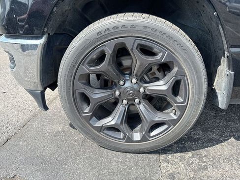 Used 2021 RAM 1500 Big Horn AWD/4WD image 10