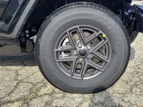 New 2026 Jeep Gladiator Sport image 5