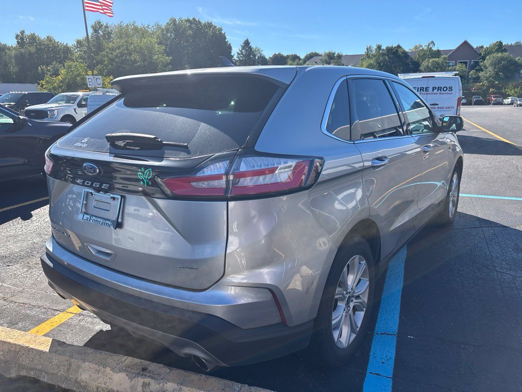 Used 2022 Ford Edge Titanium w/ Equipment Group 301A AWD/4WD image 5