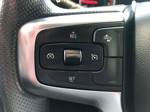 Certified 2025 Chevrolet Blazer LT w/ Convenience Package image 34